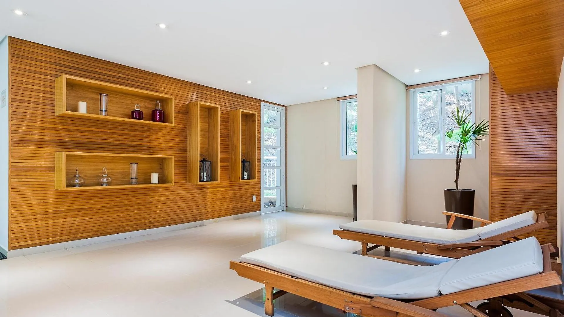 Ip3 | Bhaus Loft Duplex Morumbi | Black & White Sao Paulo 0*,  Brazil